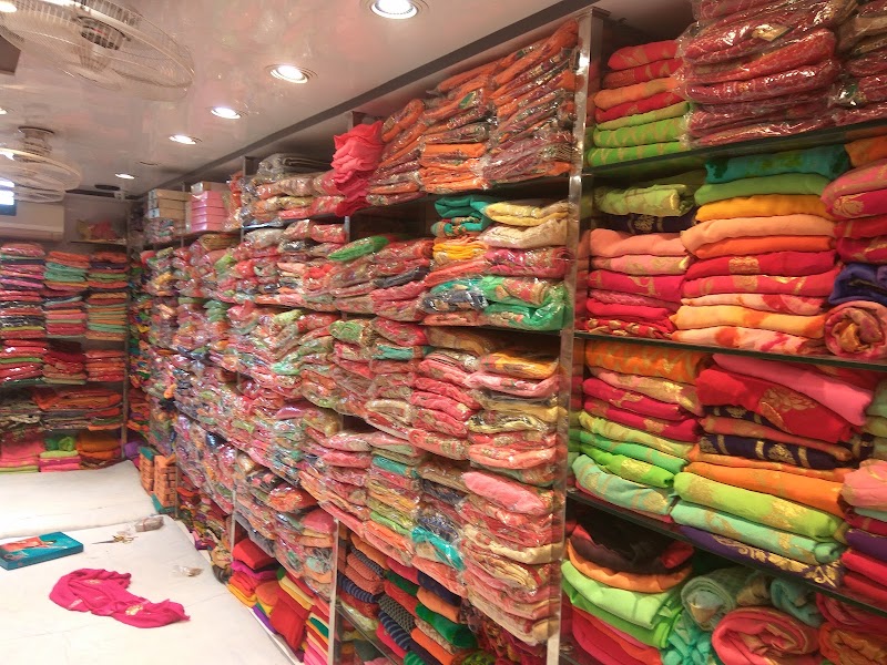 Rani Sarees jaipur - Rani Sarees jaipur 15, Agresen Market, Johari Bazar, Johri Bazar, Ramganj Bazar, Jaipur, Jaipur Nagar Nigam Area, Rajasthan 302002, India