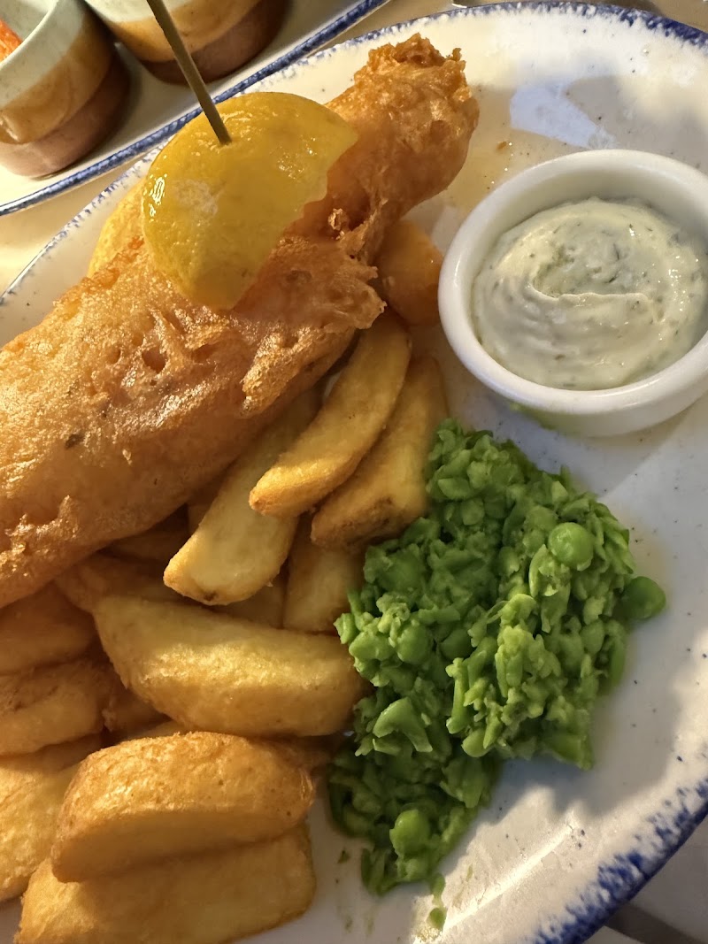The Cardinal Bar & Kitchen - The Cardinal Bar & Kitchen Ground Floor, 9 Aldgate High St, London EC3N 1AH, UK