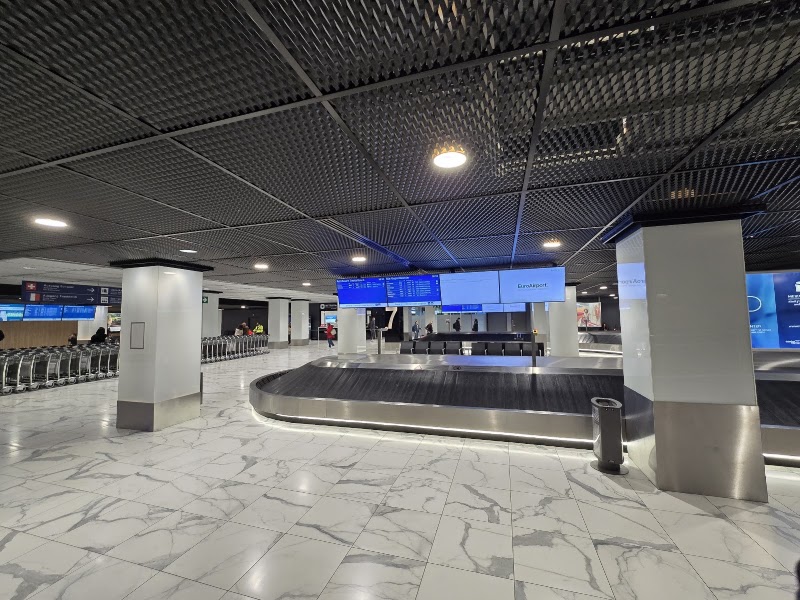 EuroAirport Basel-Mulhouse-Freiburg - EuroAirport Basel-Mulhouse-Freiburg Rte Douanière, 68300 Saint-Louis, France