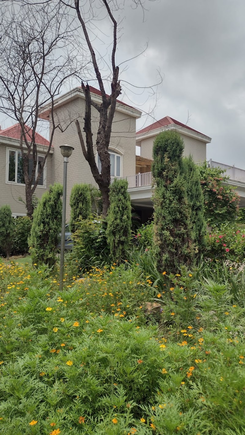 Siddha Wellness Village by Four Leaf Hotels - Siddha Wellness Village by Four Leaf Hotels D-1, SRS Retreat Akbarpur, Manjhawali Village, Road, Jasana, Faridabad, Haryana 121101, India