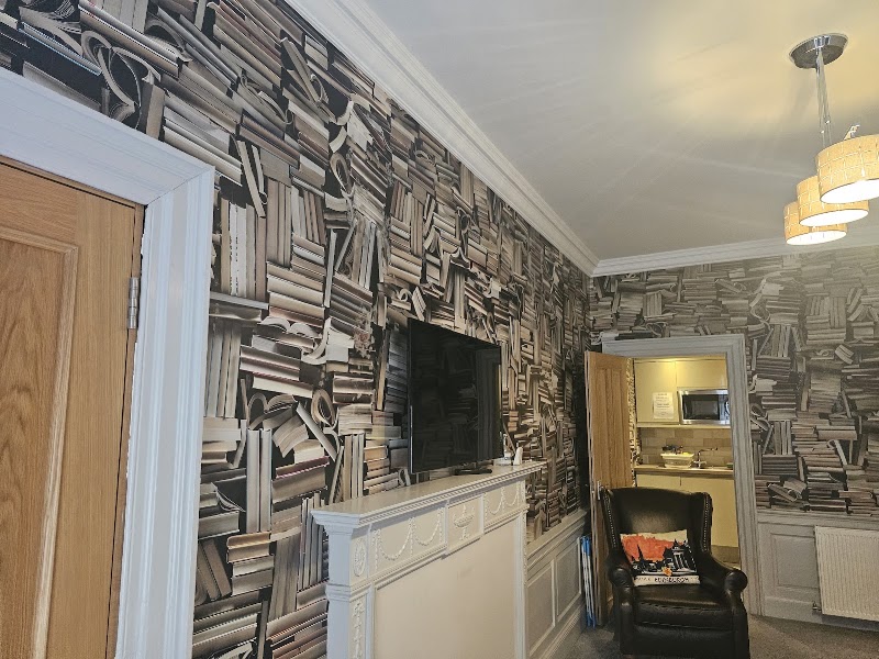 Royal Mile Suites by the Castle - Royal Mile Suites by the Castle, 493 Lawnmarket, Edinburgh EH1 2PB, UK