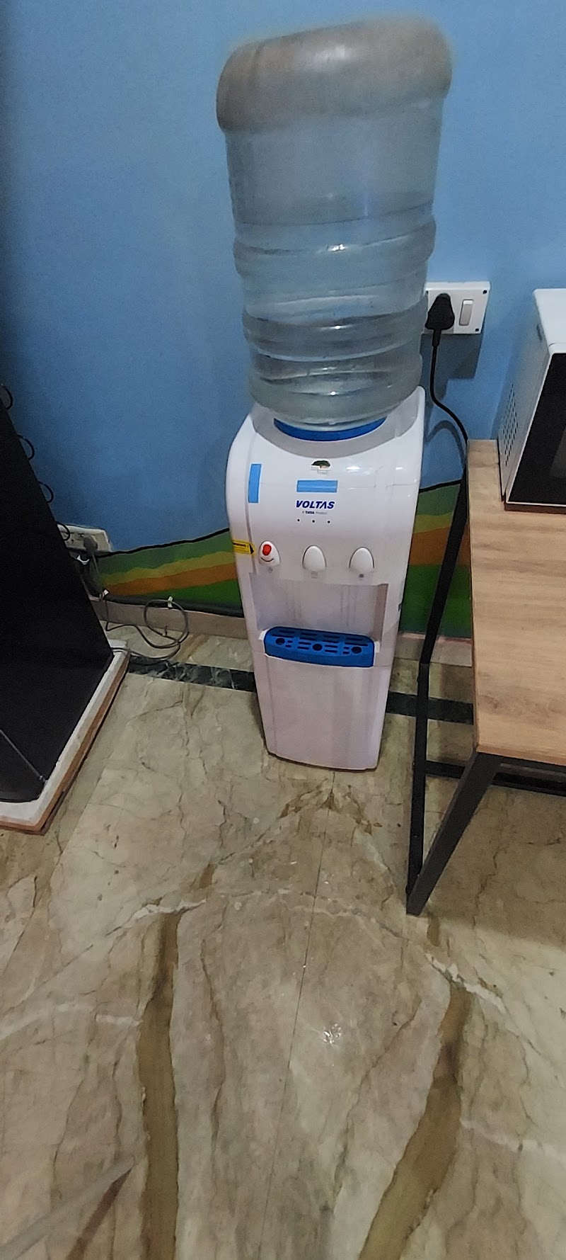 Your space Students Hostel - East of Kailash D150 - Your space Students Hostel - East of Kailash D150 No. D150, Raja Dhirsain Marg, near Bellus, D Block, East of Kailash, New Delhi, Delhi 110065, India