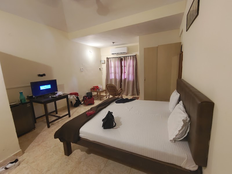 Dom’s Inn - Dom’s Inn GQV5+4QP, Dr Afonso Rd, Calangute, Goa 403516, India