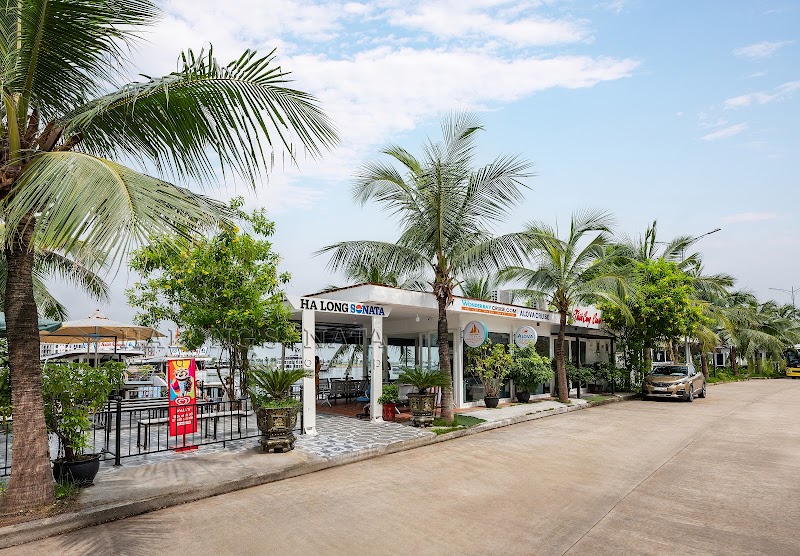 No 21 Tuan Chau Harbour - No 21 Tuan Chau Harbour, WXFJ+6R4, Tuan Chau, Quang Ninh, Vietnam