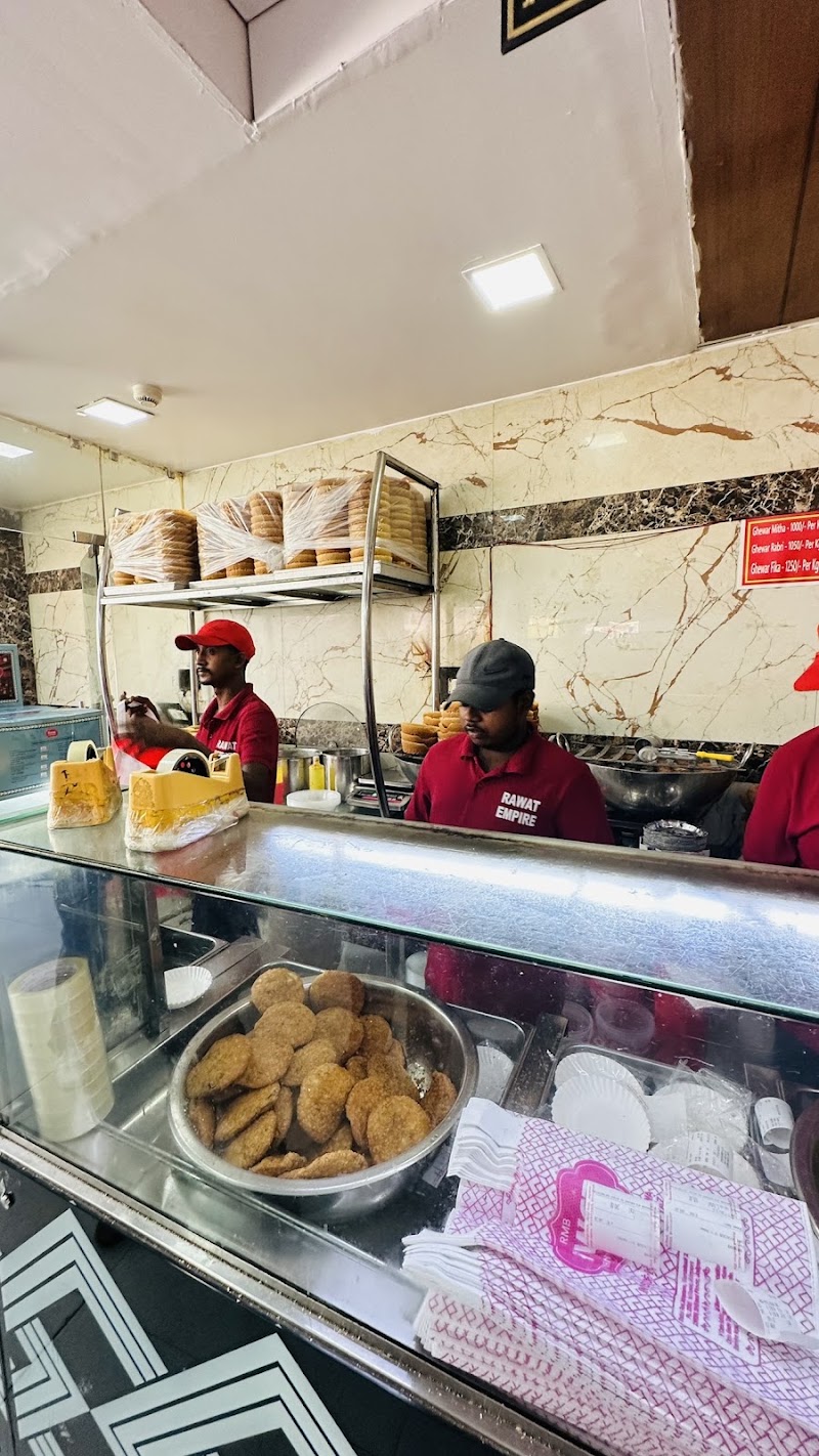 Rawat Misthan Bhandar - Rawat Misthan Bhandar Hotel Neelam, B9, Station Rd, in front of Polo Victory Hotel, Lalpura Colony, Sindhi Camp, Jaipur, Rajasthan 302001, India
