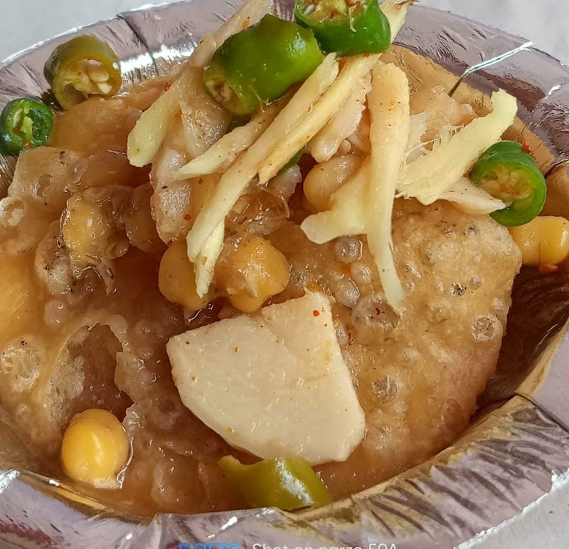 Krishna Snacks Centre(Famous Kachori) - Krishna Snacks Centre(Famous Kachori) 3658 Gali Lohe Wali Charkhe Walan, Old Delhi, Chawri Bazar, Chandni Chowk, New Delhi, Delhi, 110006, India