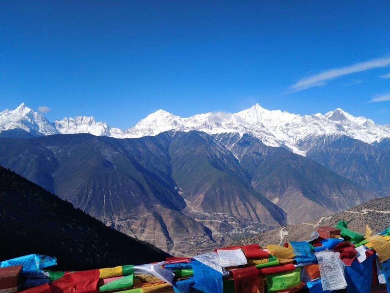 Meili Snow Mountain National Park Scenic Area - Meili Snow Mountain National Park Scenic Area, FR79+JGX, Deqen, Diqing Tibetan Autonomous Prefecture, Yunnan, China, 674500