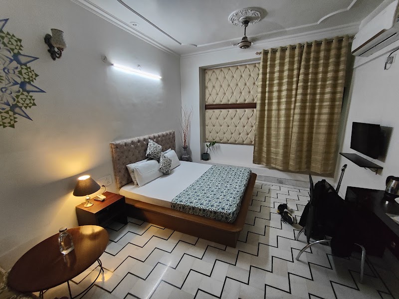 Le Fort Homestay - Le Fort Homestay, House no . 79, Hathroi Fort, Harikishan Somani Marg, Gopalbari, Jaipur, Rajasthan 302001, India