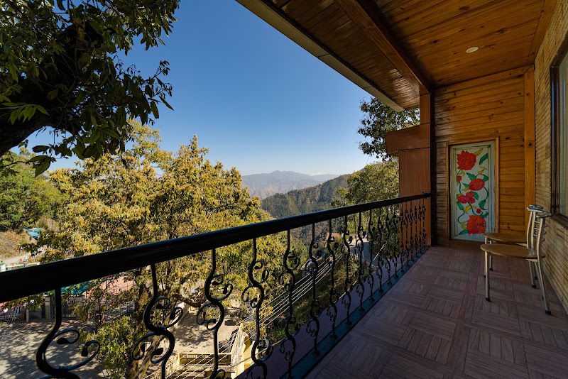 Mango Tree Courtyard Mussoorie - Mango Tree Courtyard Mussoorie Camel's, Back Road, The Mall Road, Mussoorie, Uttarakhand 248179, India