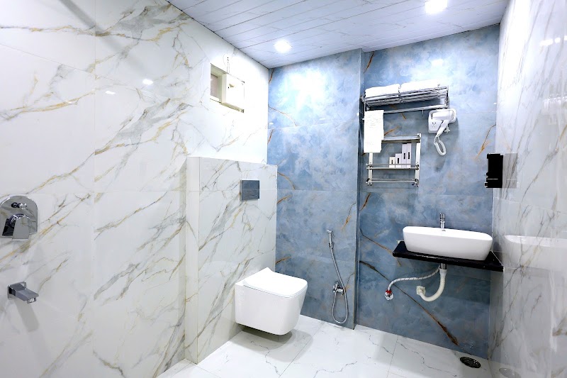 Hotel Mount View Inn - Hotel Mount View Inn 11-12, Kodiyat Main Rd, near Peacock factory kala rohi, Girwa, Udaipur, Bujra, Rajasthan 313001, India
