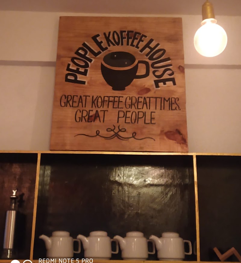 PEOPLE Koffee House - PEOPLE Koffee House MPQ3+PF3, Arambol, Goa 403524, India
