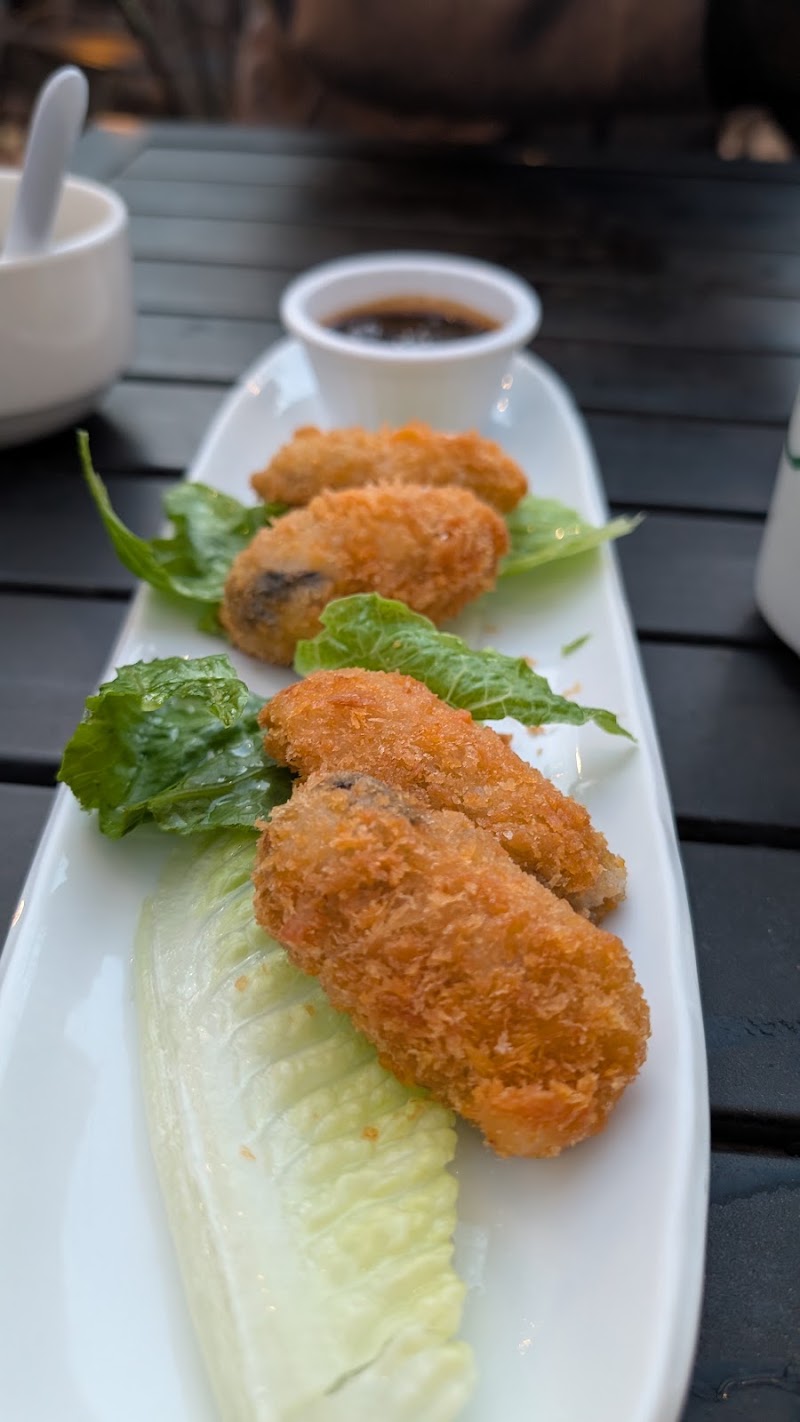Hiro's Sushi & Japanese Kitchen - Hiro's Sushi & Japanese Kitchen 1730 AZ-89A, Sedona, AZ 86336, USA