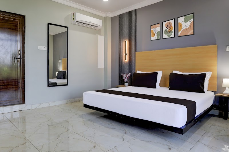 Hotel O by OYO The Bell Oak - Hotel O by OYO The Bell Oak, Ward no 46, LIG 582, Pulgaon Bypass Road, opposite Jain Mandir Road, Padmanabhpur, Bhilai, Chhattisgarh 491001, India
