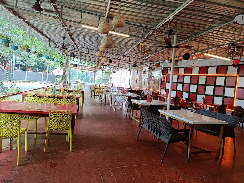 Famous Seafood Restaurant - Famous Seafood Restaurant 5, Vijay Nagar Beach, Havelock, Andaman and Nicobar Islands 744211, India