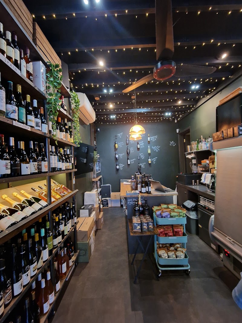 Glug Wine Bar & Shop - Glug Wine Bar & Shop 242 Upper Richmond Rd, London SW15 6TG, UK