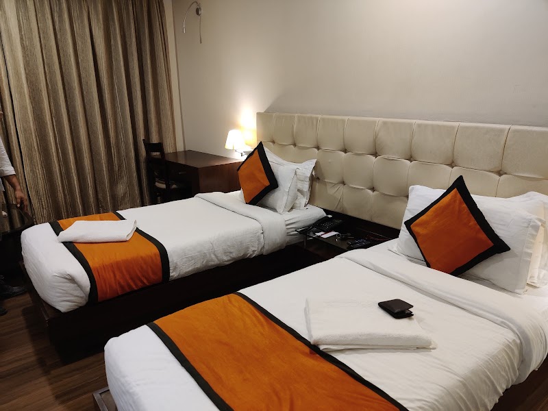Hotel The Westinn Varanasi - Hotel The Westinn Varanasi S20/52-2A-1 The Mall Rd Cantonment, Varuna Bridge, Nepali Kothi, Varanasi, Uttar Pradesh 221002, India