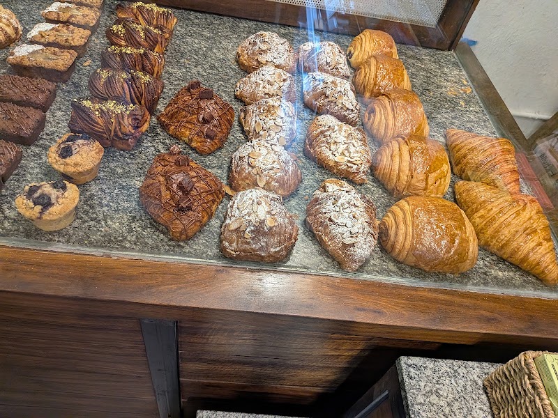 Bread & Chocolate - Bread & Chocolate, MDR 1115, Auroville Rd, Kuilapalayam, Bommayapalayam, Tamil Nadu 605101, India