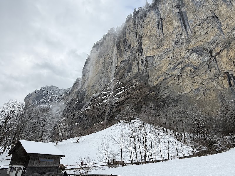 Schiltwaldbachfall - Schiltwaldbachfall Dornimaad 148A, 3823 Lauterbrunnen, Switzerland