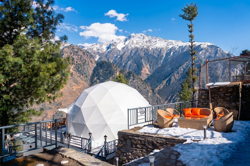 THE GLAMP HILLS AULI
