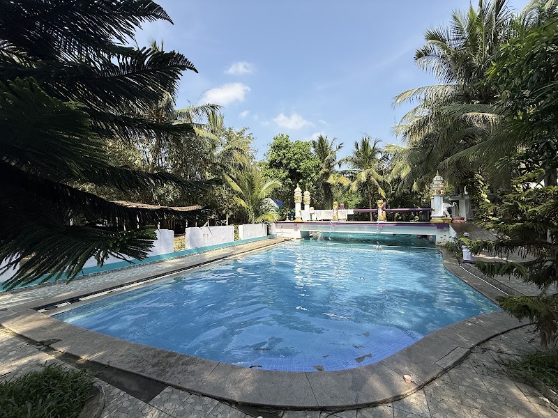 Tun L hotel house boat Resorts-Restaurant-Hotel-Mamallapuram - Tun L hotel house boat Resorts-Restaurant-Hotel-Mamallapuram No.1- E.C.R, Elanthoppu, near Tiger Cave, Mahabalipuram, Pattipulam, Tamil Nadu 603104, India