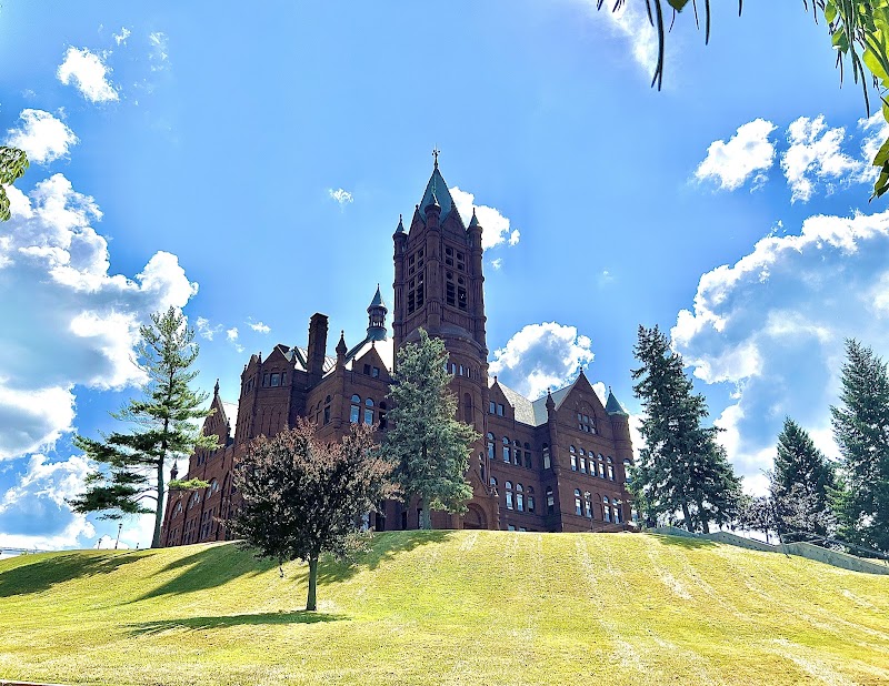 Syracuse University - Syracuse University 900 S Crouse Ave, Syracuse, NY 13244, USA