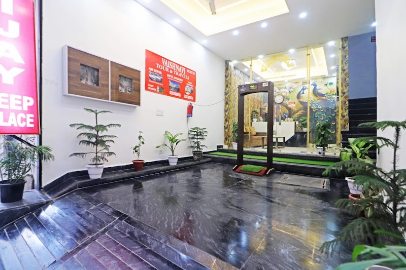 Hotel Vijaydeep Place Near Delhi Airport - Hotel Vijaydeep Place Near Delhi Airport F-4, near Mata Chowk, Mahipalpur Extension, Mahipalpur, New Delhi, Delhi 110037, India