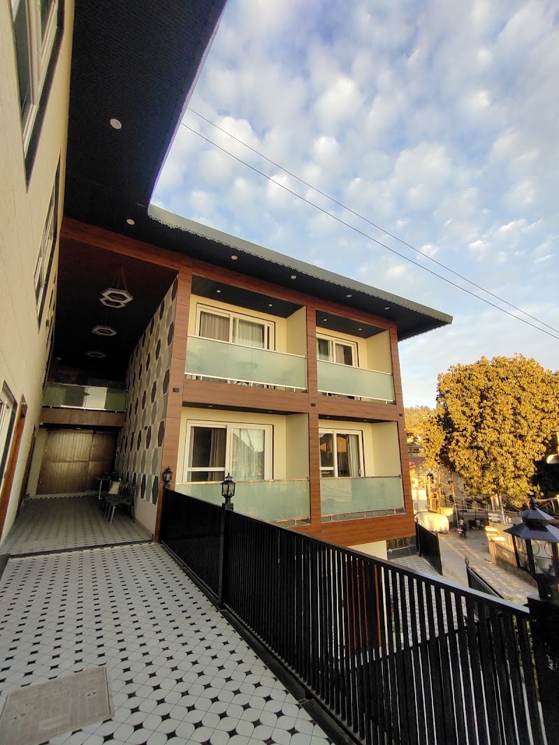Hotel Regent Residency - Hotel Regent Residency Regent House, Kulri Bazar, The Mall Road, Mussoorie, Uttarakhand 248179, India