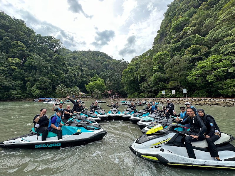 BZ Watersport - BZ Watersport, Jalan Pantai Cenang, Lubok Buaya, 07000 Langkawi, Kedah, Malaysia