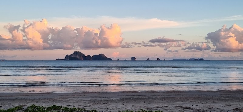 Antosil beach Krabi - Antosil beach Krabi 2QWP+284 Klong Muang Beach Road Tambon Nong Thale, Amphoe Mueang Krabi, Chang Wat Krabi 81000, Thailand