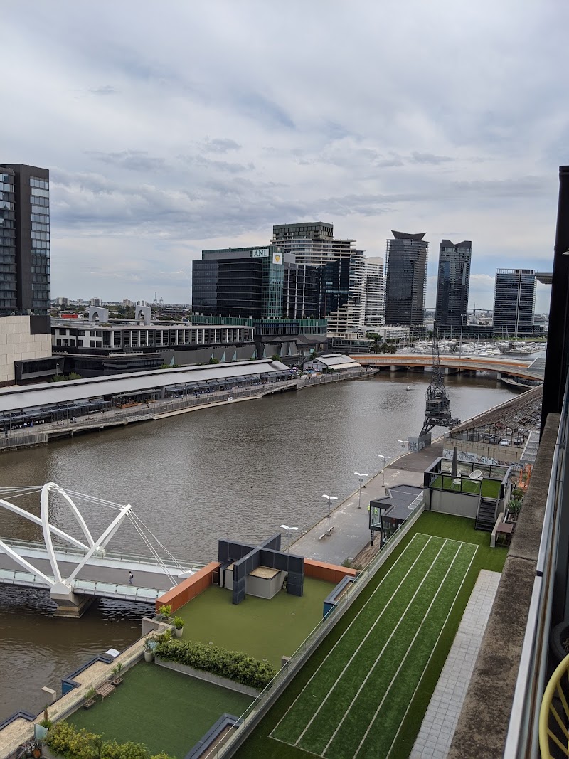 Waterfront Melbourne Apartments - Waterfront Melbourne Apartments, Unit 17b/60 Siddeley St, Docklands VIC 3005, Australia