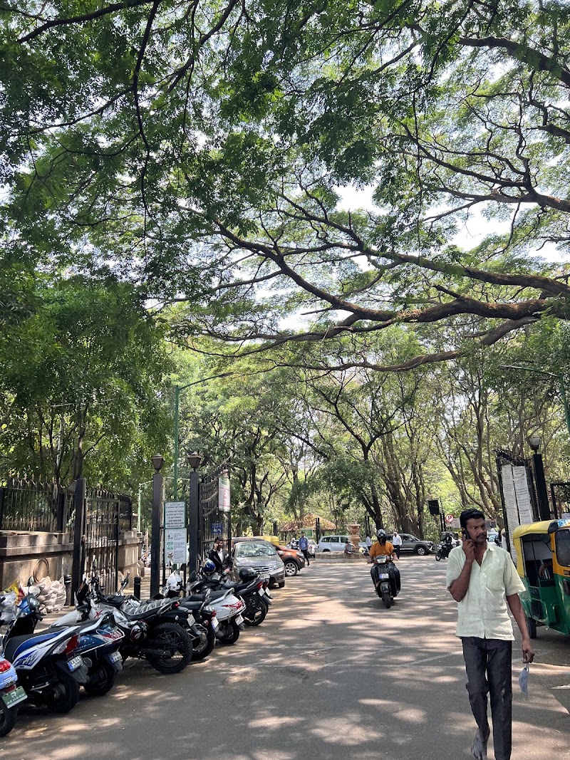 Shri Chamarajendra park playground - Shri Chamarajendra park playground 14th Ma Block 1, Model LIC Colony, Ambedkar Veedhi, Basaveshwar Nagar, Bengaluru, Karnataka 560001, India