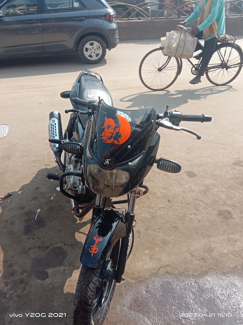 Valvoline Bike Xpert - Pintu Auto Center - Valvoline Bike Xpert - Pintu Auto Center Shop No 4, Goyal Complex, Dhamtari Rd, opposite Aditya Bathware, Priyadarshini Nagar Colony, Pachpedi Naka, Raipur, Tikrapara, Chhattisgarh 492001, India