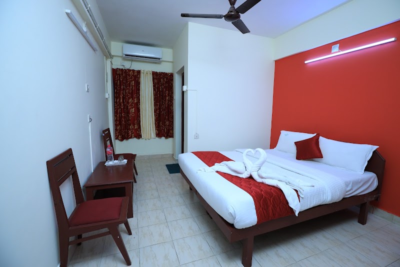 HOTEL GAMAS INN - HOTEL GAMAS INN TC25/351(1, Gandhari Amman Kovil Rd, Statue, Pulimoodu, Thiruvananthapuram, Kerala 695001, India
