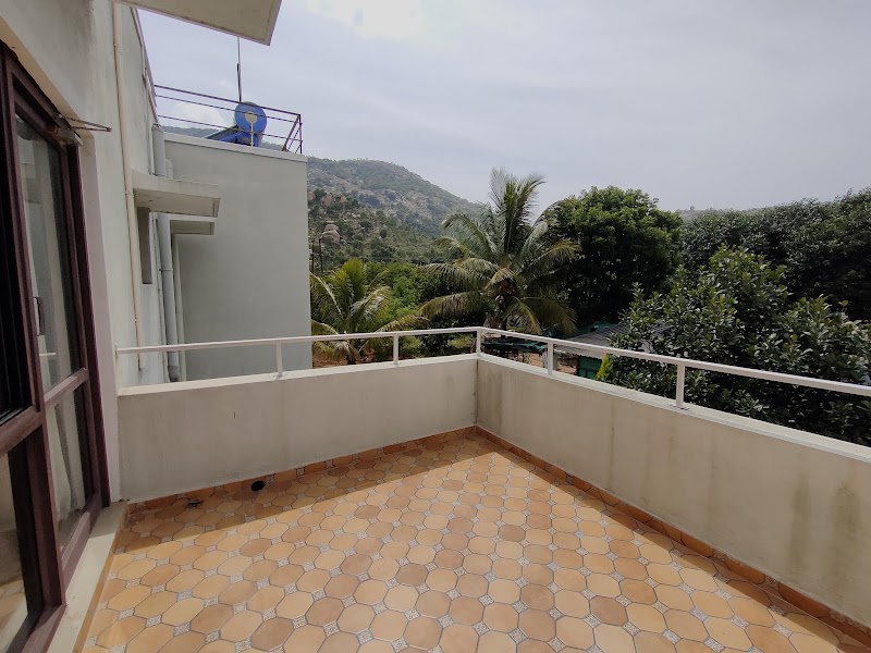 Nandi Foothills Farmstay - Nandi Foothills Farmstay, Omkar Ashram Road, Sultanpet, Sulthanpet, Karnataka 562103, India