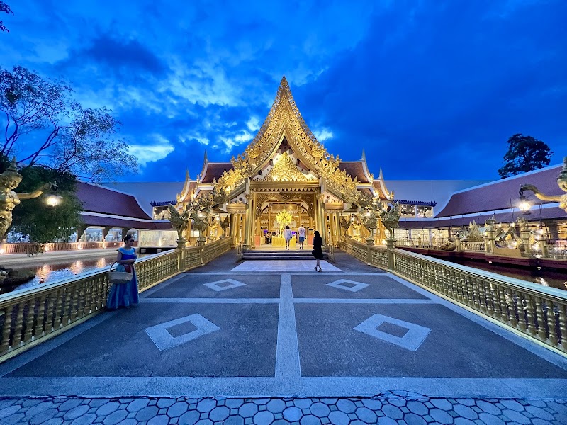 Phuket FantaSea - Phuket FantaSea 99, Tambon Kamala, Amphoe Kathu, Chang Wat Phuket 83150, Thailand