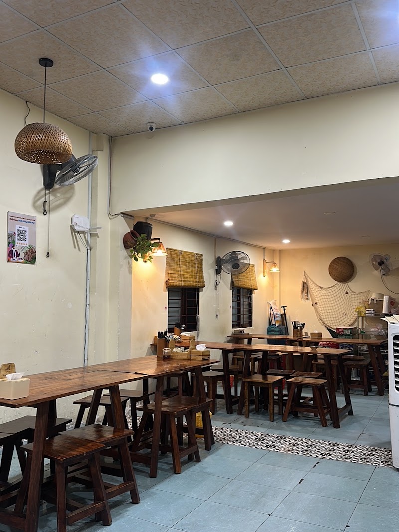 Cơm Nhà Nha Trang - 베트남 밥 전문점 - Cơm Nhà Nha Trang - 베트남 밥 전문점, 45 Đ. Lê Đại Hành, Nha Trang, Khánh Hòa 650000, Vietnam