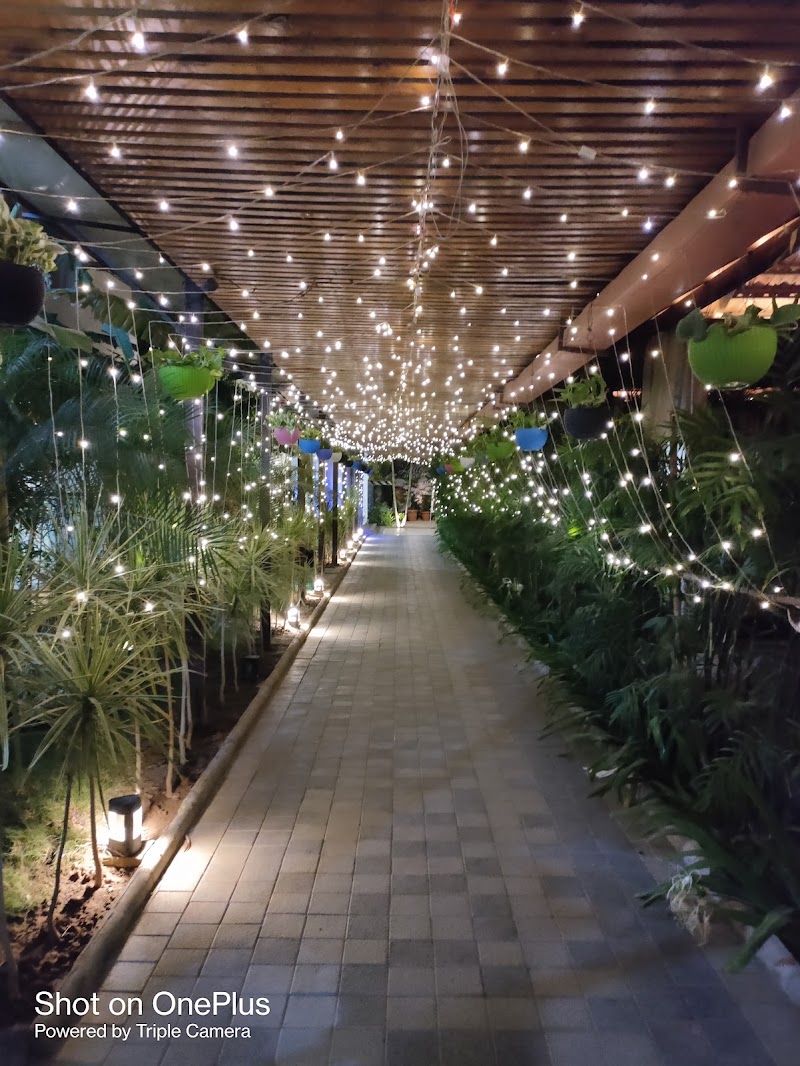 Little Monk - Little Monk Monk's Nirvana Hotel & Resort, MR 10 Rd, Gram, Kumedi, Indore, Madhya Pradesh 453555, India