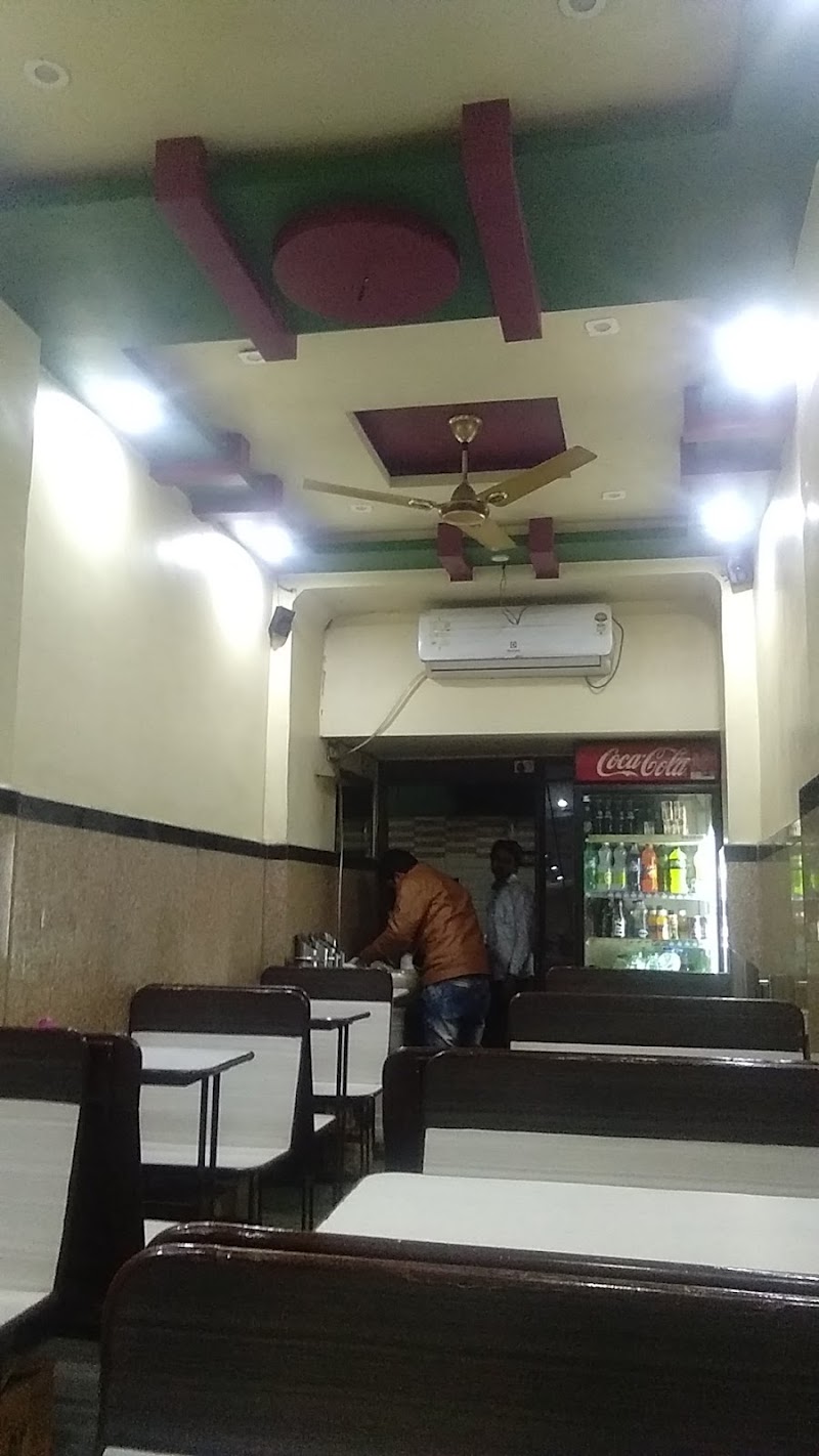 Shiv bhojnalay and restaurant - Shiv bhojnalay and restaurant Shop no.3, Airport Rd, near rana pratap railway station, Thoker Chouraha, Pahada, Udaipur, Rajasthan 313003, India
