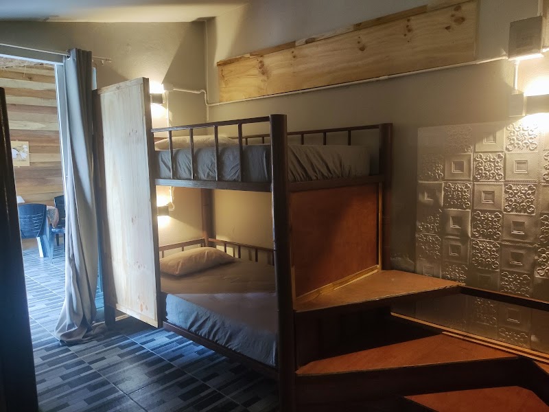 Sea Tong Hostel - Sea Tong Hostel, 102/2 Moo.1 Baan Tai, Koh Phangan, สุราษฎร์ธานี 84280, Thailand