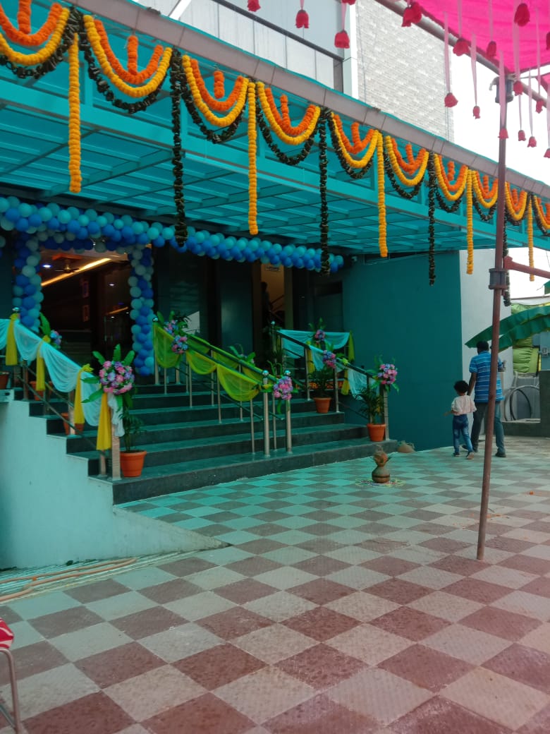 S. A. KING PLAZA