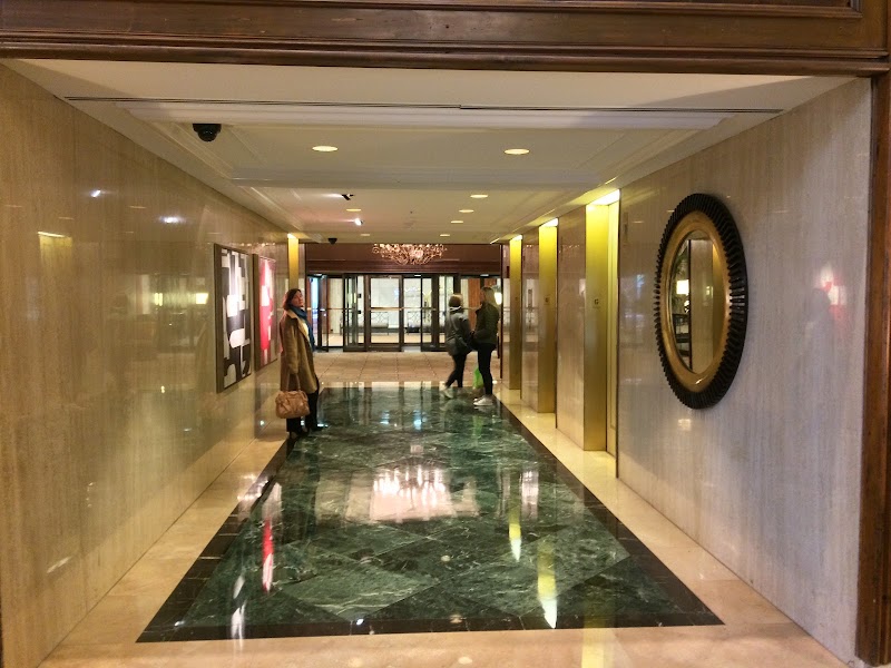 Home - The Ritz-Carlton Residences, Chicago - Home - The Ritz-Carlton Residences, Chicago 118 E Erie St, Chicago, IL 60611, USA