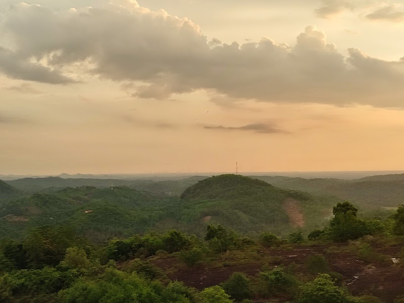 Kohobagala Mountain - Kohobagala Mountain, Kandy - Colombo Rd, Sri Lanka