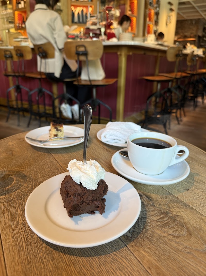 Buvette Tokyo - Buvette Tokyo, Japan, 〒100-0006 Tokyo, Chiyoda City, Yūrakuchō, 1-chōme−1−２ 東京ミッドタウン日比谷 1階