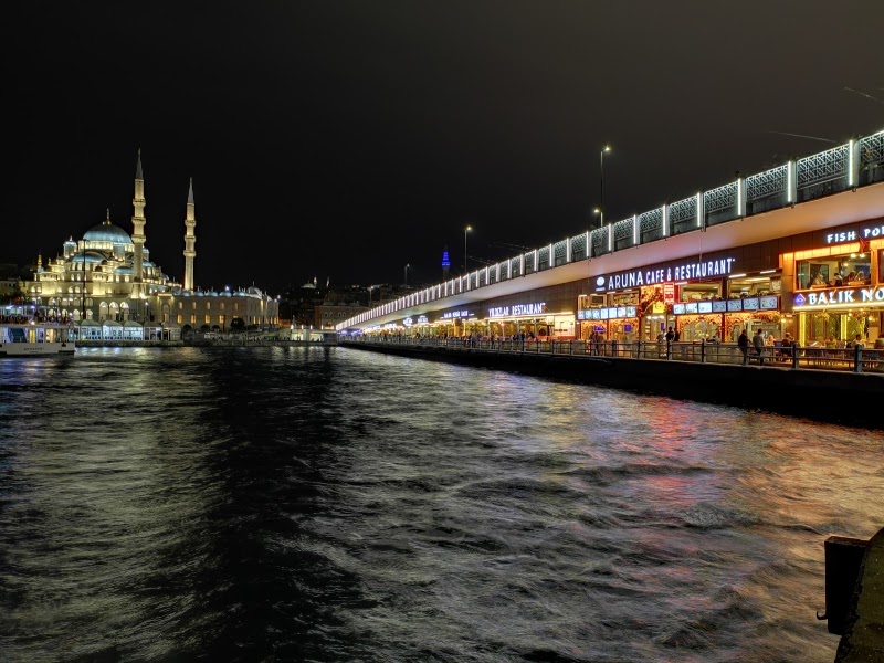 Galata Bridge - Galata Bridge, Kemankeş Karamustafa Paşa, Galata Köprüsü, 34425 Beyoğlu/İstanbul, Türkiye