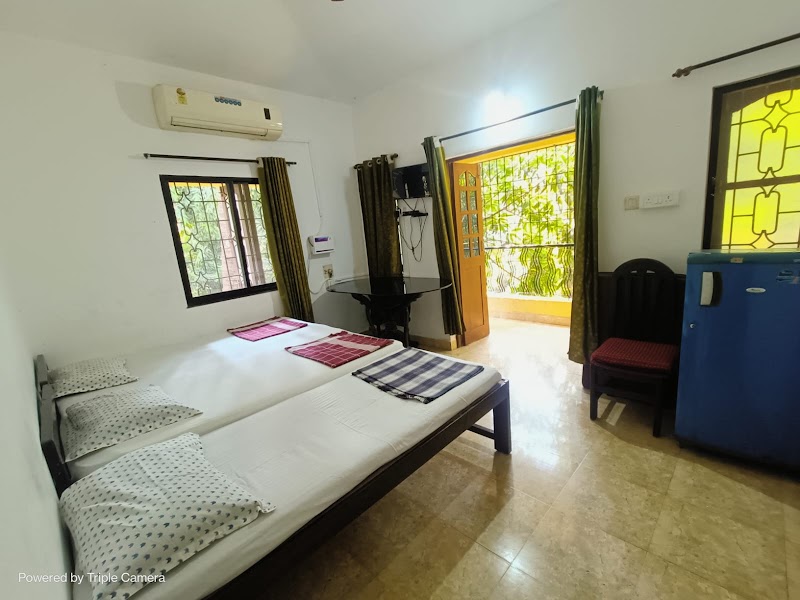 Crystal Cottage Guest House - Crystal Cottage Guest House, 4/134, road, next to joia do mar resort, Porba Vaddo, agar waddo, Calangute, Goa 403516, India