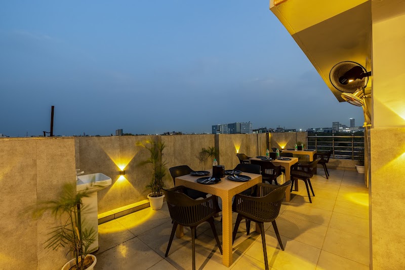 Comfort Plaza Hotel - Comfort Plaza Hotel 256/9, Main Road, Pocket 10B, Jasola Vihar, New Delhi, Delhi 110025, India