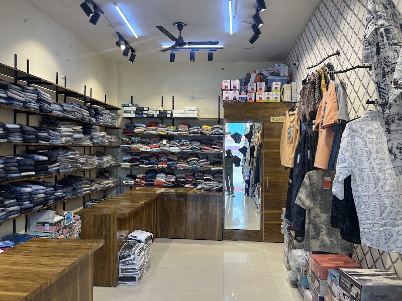 S N MENS WEAR - S N MENS WEAR, Shop NO. 20, Raj kishore Nagar, vyavasayik Parisar, Bajrang Chowk, Bilaspur, Rajkishore Nagar, Chhattisgarh 495006, India