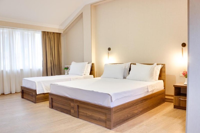Hotel Sina - Hotel Sina N 6/9 Ovanes Tumaniani St, T'bilisi 0105, Georgia