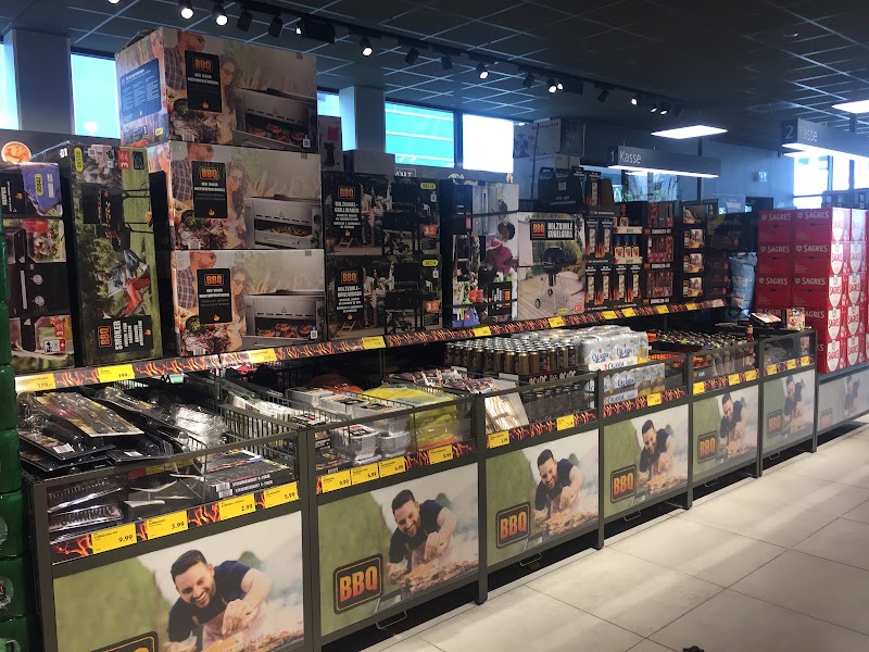 ALDI SUISSE - ALDI SUISSE Churerstrasse 12, 9470 Buchs, Switzerland