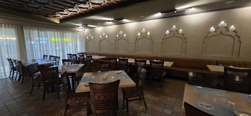 M Grill - Paragon Group - M Grill - Paragon Group Focus Mall, Rajaji Road, opposite Moffusil Bus Stop, New Bus Stand, Opposite Focus Mall, EMS Stadium, Tazhekkod, Kozhikode, Kerala 673004, India